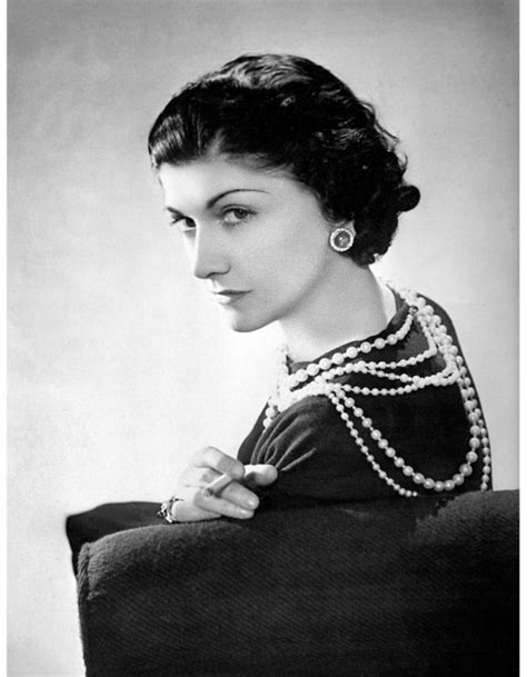 chanel maid and black dress|THE STORY OF: Coco Chanel's Little Black Dress .